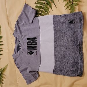 NBA boys gray t-shirt size S(4)